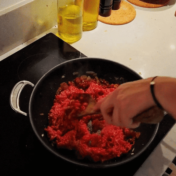Mixing lasagna filling